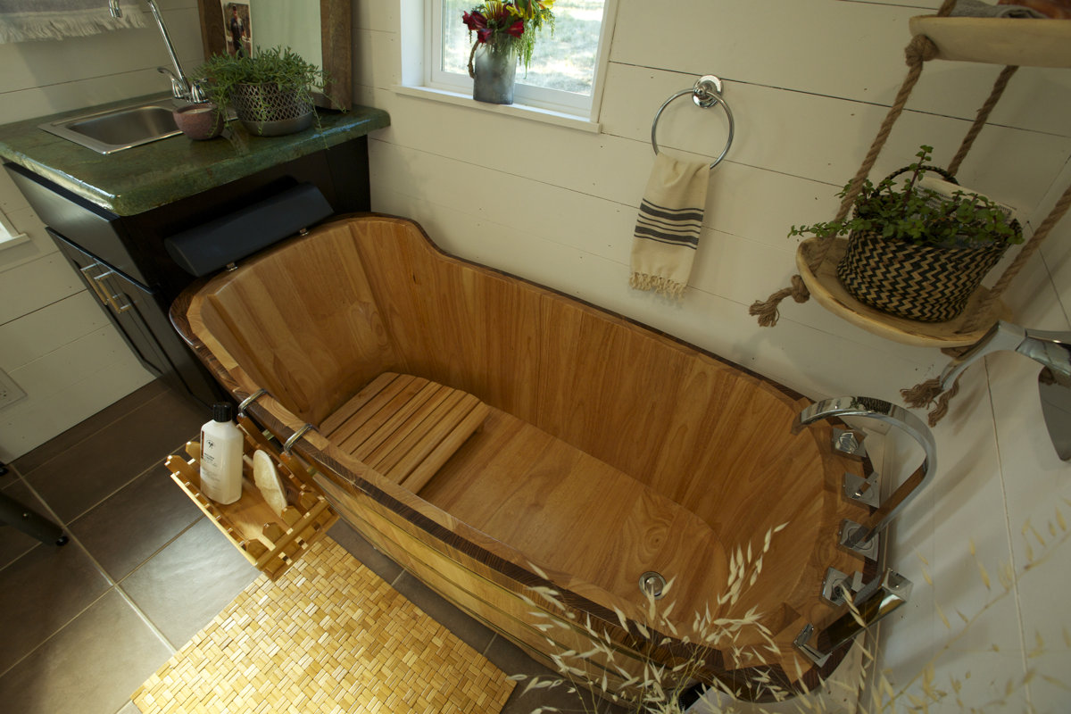 Best Luxury Bathtub Reviews 2020 TOP 9 Choices!